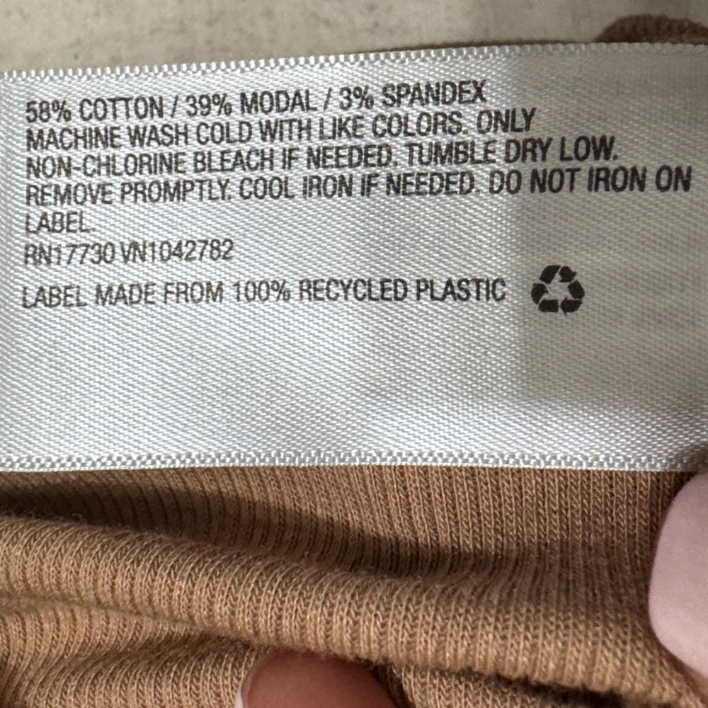 a new day EUC❤️Tan Short Sleeve Women's Ribbed Tee - Picture 5 of 5